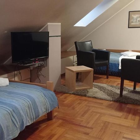 Car Royal Apartments And Rooms 노비사드 외부 사진
