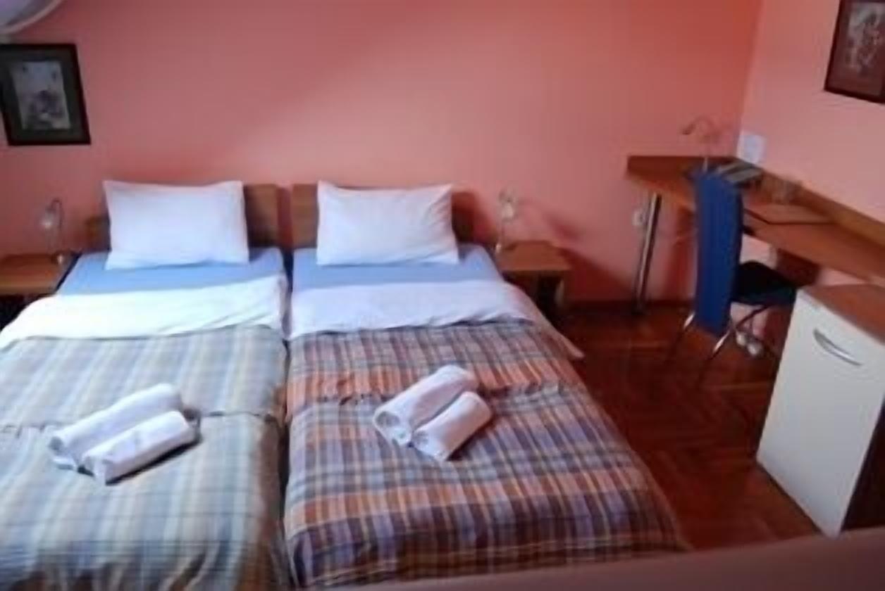 Car Royal Apartments And Rooms 노비사드 외부 사진