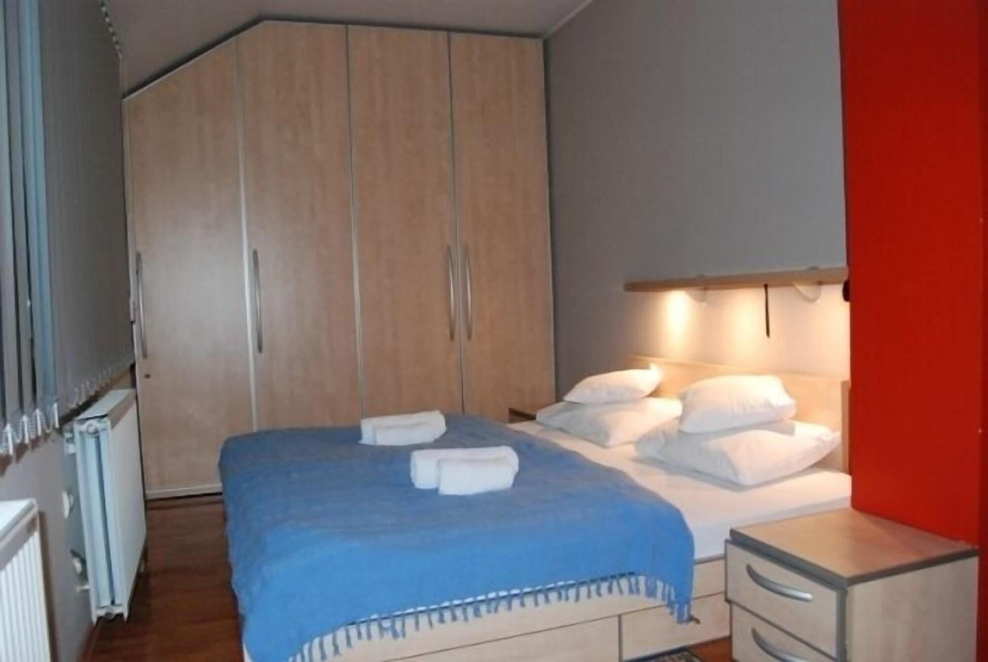 Car Royal Apartments And Rooms 노비사드 객실 사진